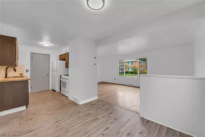 927 E 216th Street, Euclid, OH 44119 - Photo 23