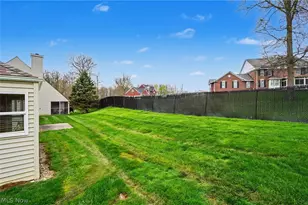 145 Michael Ln, Cuyahoga Falls, OH 44223 - Photo 25