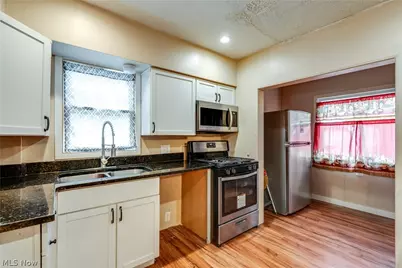 1026 Collinwood Avenue, Akron, OH 44310 - Photo 9
