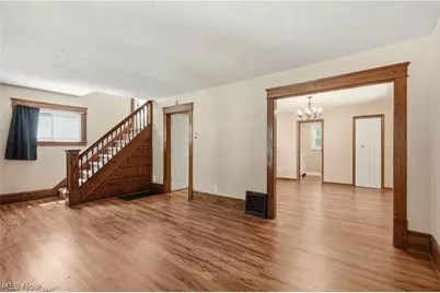 1026 Collinwood Avenue, Akron, OH 44310 - Photo 3
