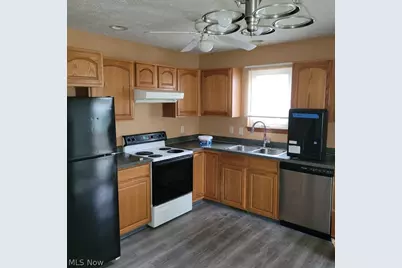 302 W Glen, Elyria, OH 44035 - Photo 5