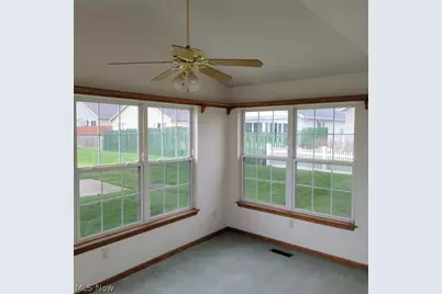 302 W Glen, Elyria, OH 44035 - Photo 7