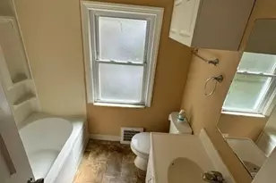 21601 Morris Ave, Euclid, OH 44123 - Photo 7