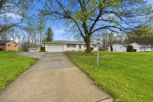 513 Lynnview Dr, Sagamore Hills, OH 44067 - Photo 33