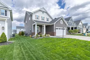 36270 Lands End Dr, North Ridgeville, OH 44039 - Photo 31