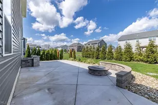 36270 Lands End Dr, North Ridgeville, OH 44039 - Photo 27