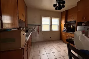 14202 Glendale Ave, Loveland, OH 44128 - Photo 9