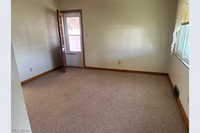 2407 36th Street, Parkersburg, WV 26104 - Photo 7