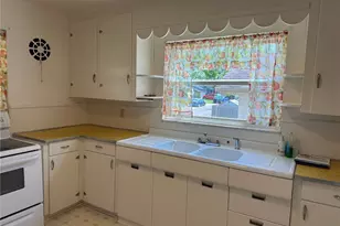 2407 36th St, Parkersburg, WV 26104 - Photo 11