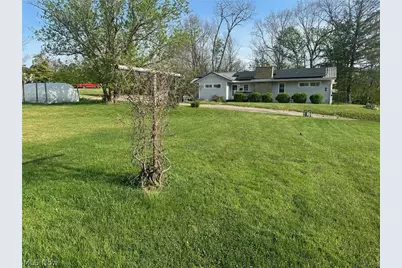 2407 36th Street, Parkersburg, WV 26104 - Photo 3