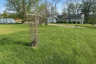 2407 36th St, Parkersburg, WV 26104 - Photo 3