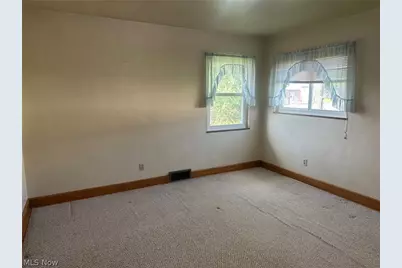 2407 36th Street, Parkersburg, WV 26104 - Photo 9