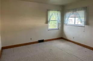 2407 36th St, Parkersburg, WV 26104 - Photo 9
