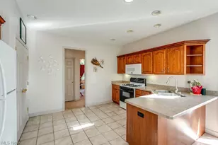 156 Penrose Ct, Elyria, OH 44035 - Photo 23