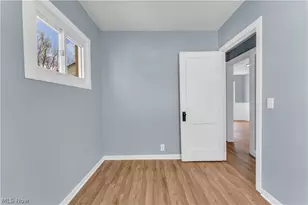 1401 E 219th St, Euclid, OH 44117 - Photo 19