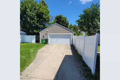 4739 E 88th Street, Garfield Heights, OH 44125 - Photo 3