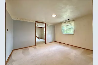 1181 Clement Avenue, Belpre, OH 45714 - Photo 13