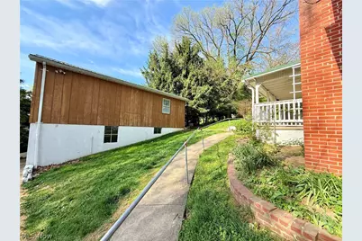 1181 Clement Avenue, Belpre, OH 45714 - Photo 3