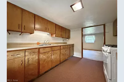1181 Clement Avenue, Belpre, OH 45714 - Photo 11