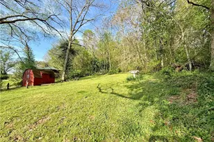 1181 Clement Ave, Belpre, OH 45714 - Photo 7