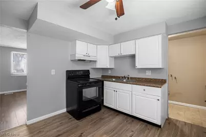 1627 E 33rd Street, Lorain, OH 44055 - Photo 9