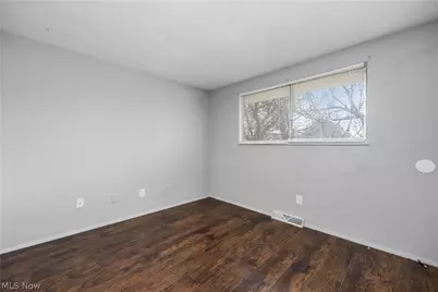 1627 E 33rd Street, Lorain, OH 44055 - Photo 17