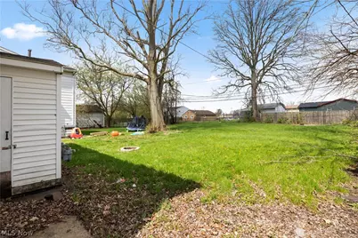 1627 E 33rd Street, Lorain, OH 44055 - Photo 39