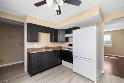 1627 E 33rd Street, Lorain, OH 44055 - Photo 23