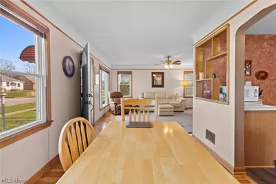 6394 Westminster Drive, Parma, OH 44129 - Photo 7