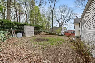 655 N Way St, Barberton, OH 44203 - Photo 43