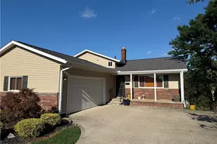 6033 Sweet Birch Dr, Huber Heights, OH 44146 - Photo 1