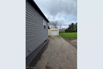 894 N Carpenter Road, Brunswick, OH 44212 - Photo 17