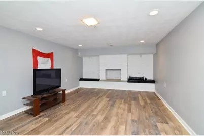 17407 Lomond Boulevard, Huber Heights, OH 44120 - Photo 25