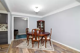 17407 Lomond Blvd, Huber Heights, OH 44120 - Photo 7