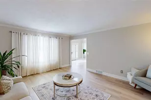 608 Dewitt Dr, Highland Heights, OH 44143 - Photo 5