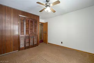 8409 Wainstead Dr, Parma, OH 44129 - Photo 23