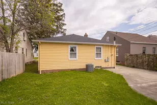 8409 Wainstead Dr, Parma, OH 44129 - Photo 37
