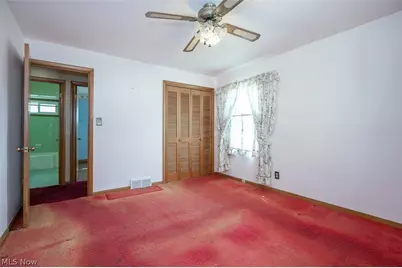 8409 Wainstead Drive, Parma, OH 44129 - Photo 19