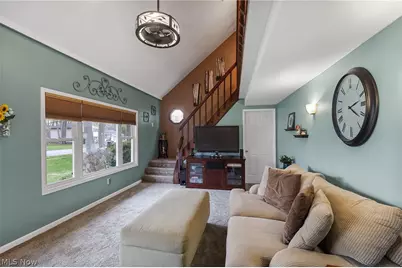 547 Cove Beach Avenue, Sheffield Lake, OH 44054 - Photo 5
