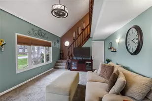 547 Cove Beach Ave, Sheffield Lake, OH 44054 - Photo 5