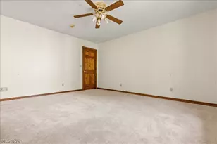 1405 Greenmont Hills Dr, Vienna, WV 26105 - Photo 19