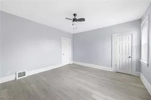 2597 W 15th St, Loveland, OH 44113 - Photo 17