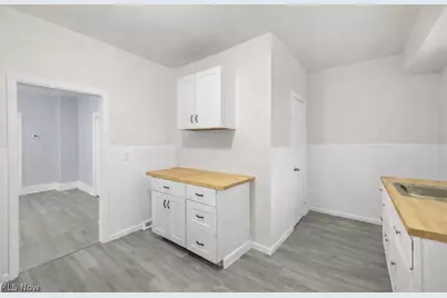 2597 W 15th Street, Loveland, OH 44113 - Photo 7