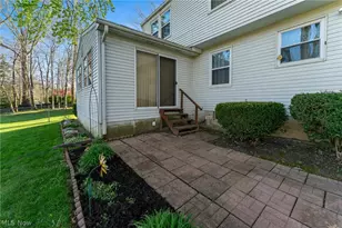 2085 Woodland Trace St, Austintown, OH 44515 - Photo 21