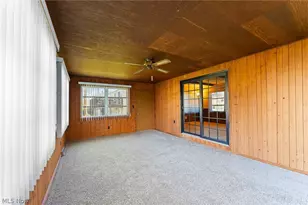 2085 Woodland Trace St, Austintown, OH 44515 - Photo 17