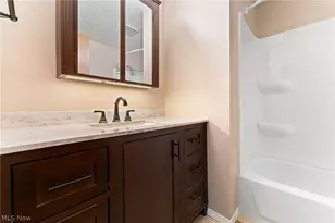 2085 Woodland Trace St, Austintown, OH 44515 - Photo 23