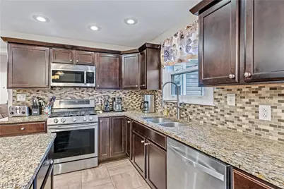 7130 Mill Creek Boulevard, Youngstown, OH 44512 - Photo 11