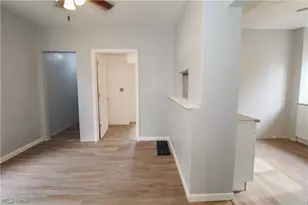 152 Garvin Ave, Elyria, OH 44035 - Photo 3