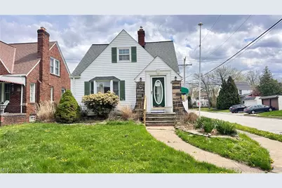 275 E 210th Street, Euclid, OH 44123 - Photo 1