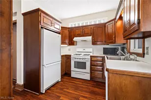 938 Race St, Dover, OH 44622 - Photo 15